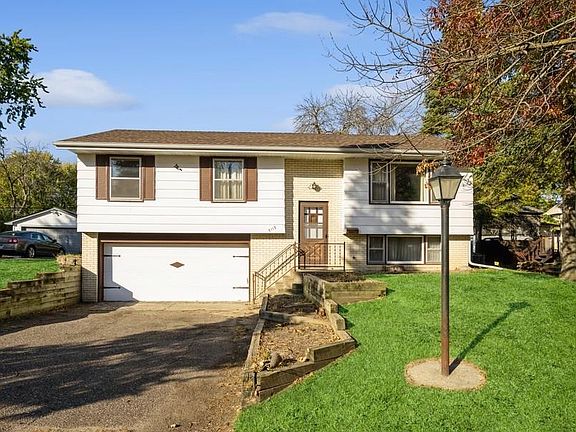 2nd image of 3113 Aquila Ave N