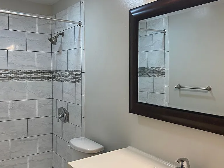 Villas At Alamo Heights — Photo 18
