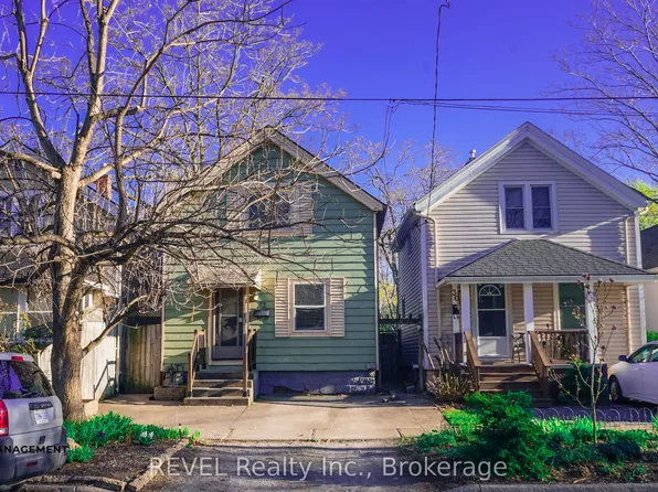32 Edmund St, Saint Catharines, ON L2R 2G2