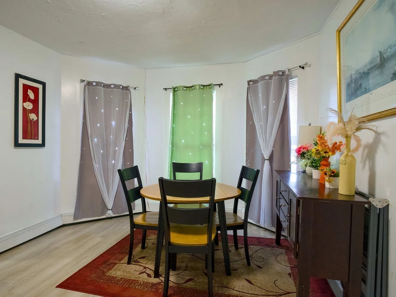 3 bed, 1200 sqft, $2,800 — Photo 3
