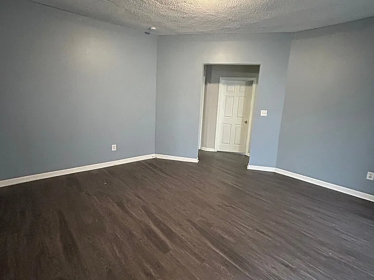 14 N Euclid Ave — Photo 9