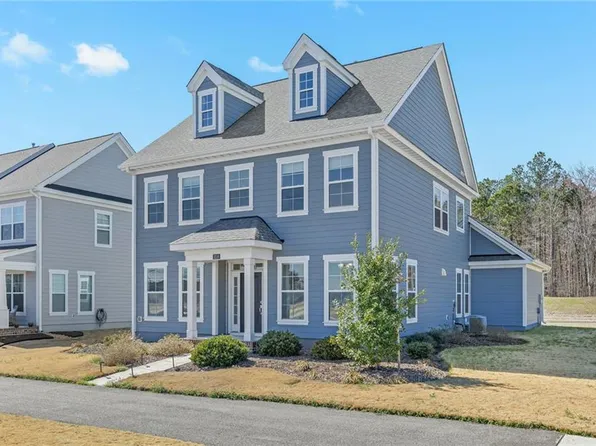 2216 Hampton Roads Pkwy, Chesapeake, VA 23321