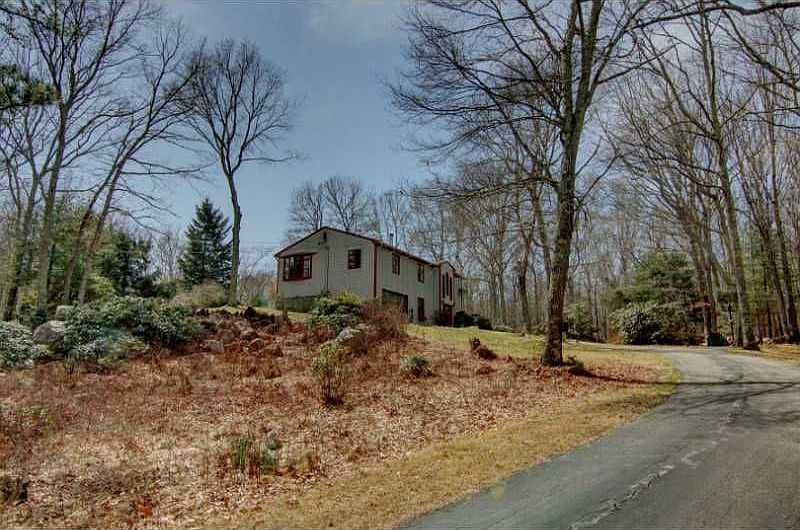 2nd image of 516 Kingstown Rd