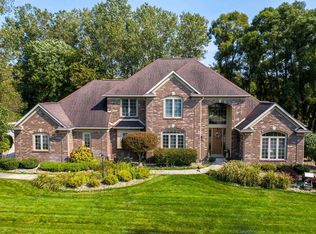 60610 Gentle Run Ct, South Bend, IN 46614