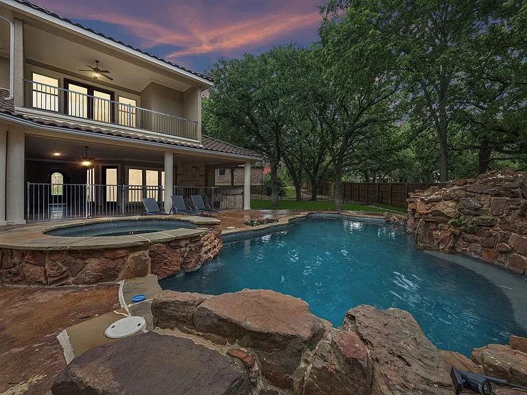 2101 Miracle Point Dr — Photo 4