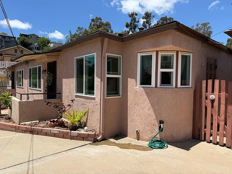 2687 Reynard Way — Photo 5