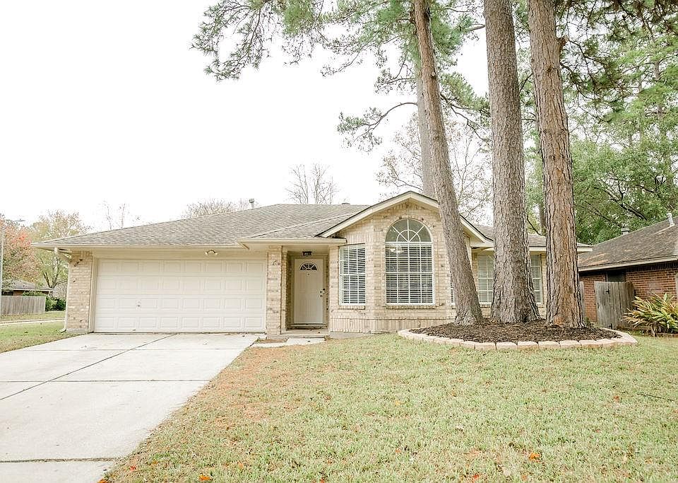 1st image of 2411 Sherwood Hollow Ln