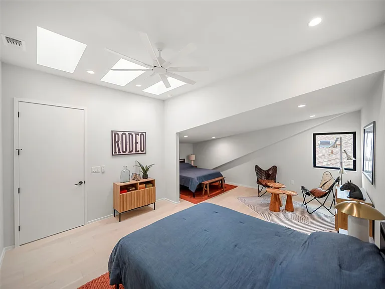 2107 Brackenridge St #A — Photo 31