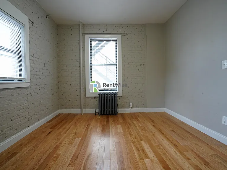 50 Park Vale Ave #24 — Photo 8