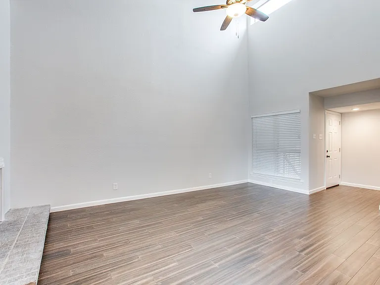 Creekside Condominumums — Photo 42