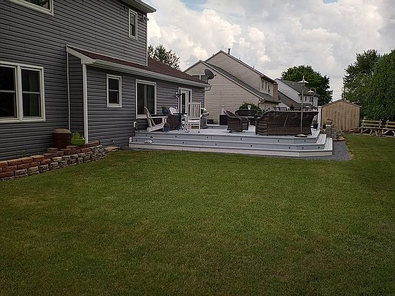 4th image of 510 Hillside Ct