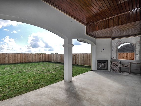 5th image of 400 Sabal Palms Row