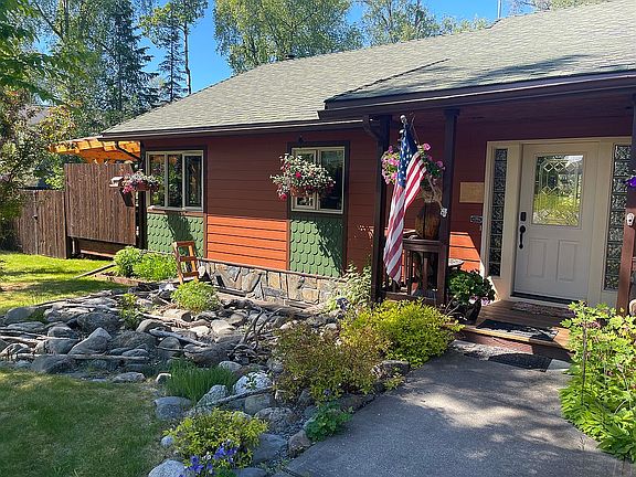 3rd image of 337 Ridgewood Dr