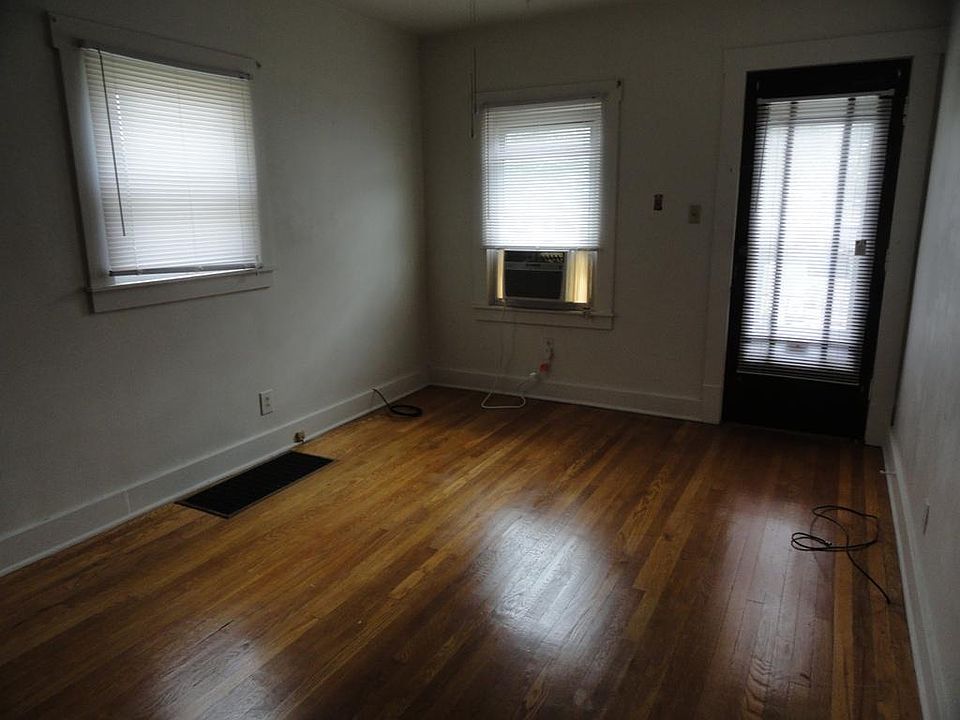 2nd image of 659 N Barbee Way