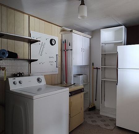 5th image of 130 Pear St