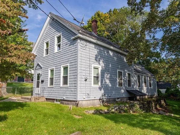 23 Shirley St, Ayer, MA 01432