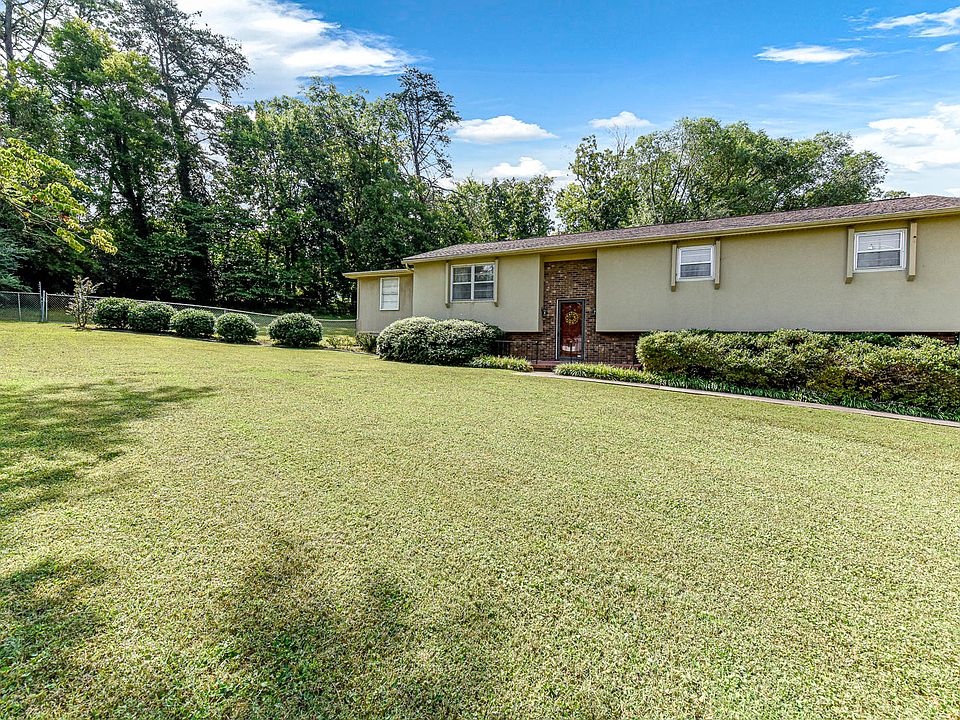 1st image of 319 Barbara Ln