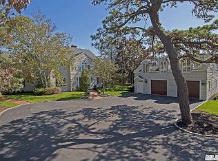 145 E Bayberry Rd, Islip, NY 11751