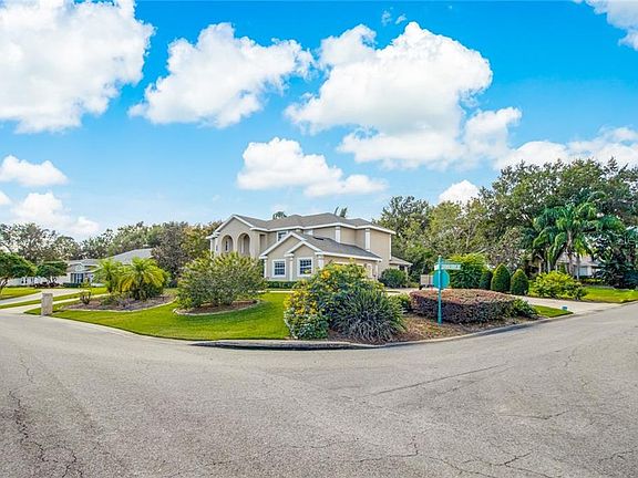 3rd image of 1108 Interlochen Blvd
