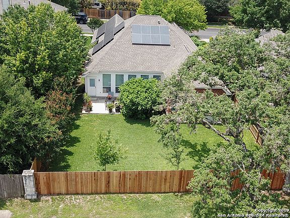 4th image of 11406 Fair Hollow Dr