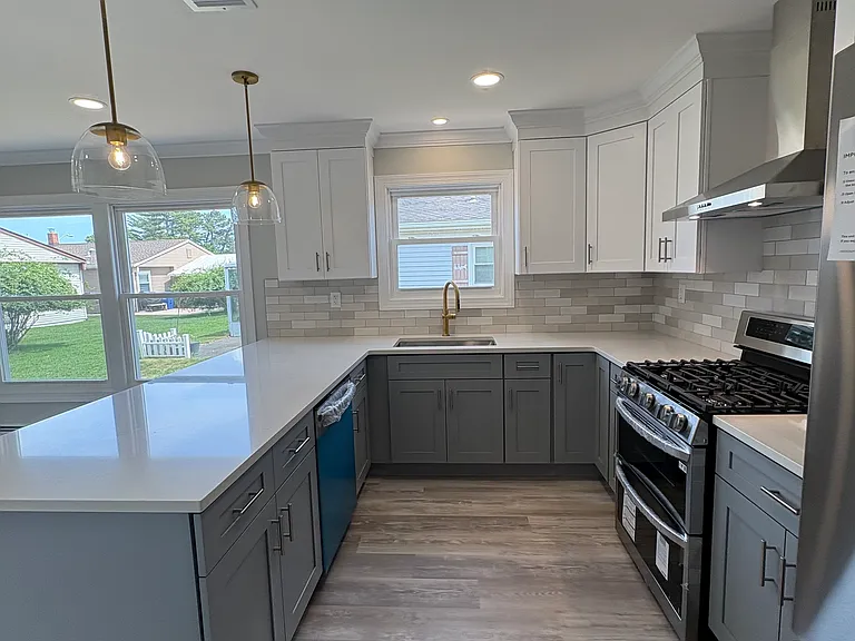 164 Orlando Blvd — Photo 3