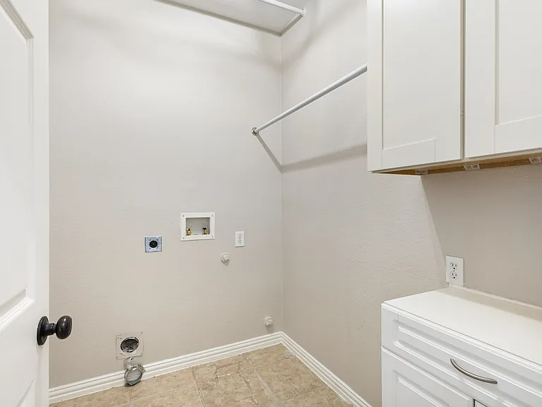 7905 Purple Martin Way — Photo 24