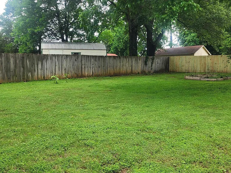 1006 Wood Cir — Photo 4