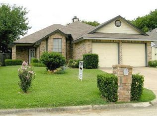 5510 Silver Maple Dr, Arlington, TX 76018