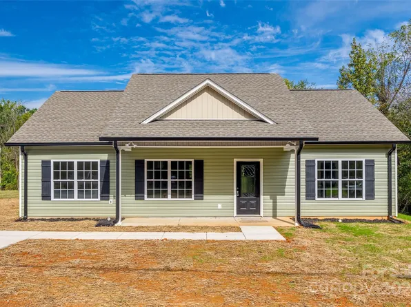 1391 Camp Dr, Lancaster, SC 29720