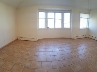 21350 35th Ave, Bayside, NY 11361