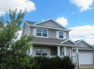4103 John Hart Pl, Eau Claire, WI 54703