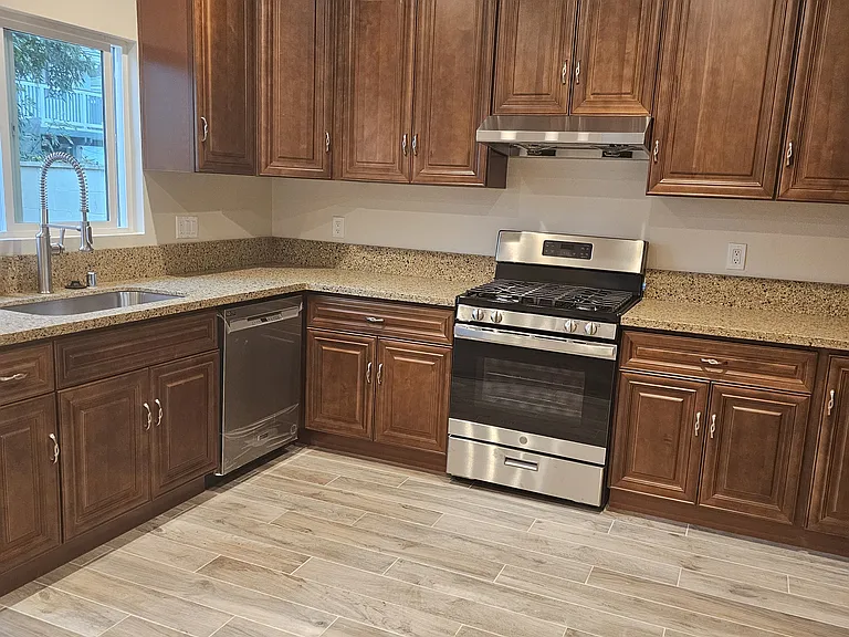 2615 Louise Ave #B — Photo 12