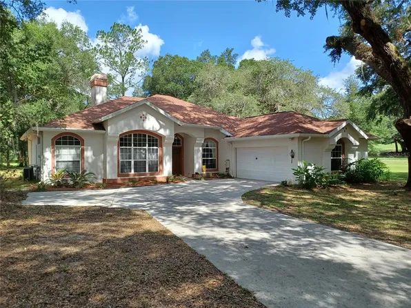 17833 Hyland Ln, Dade City, FL 33523