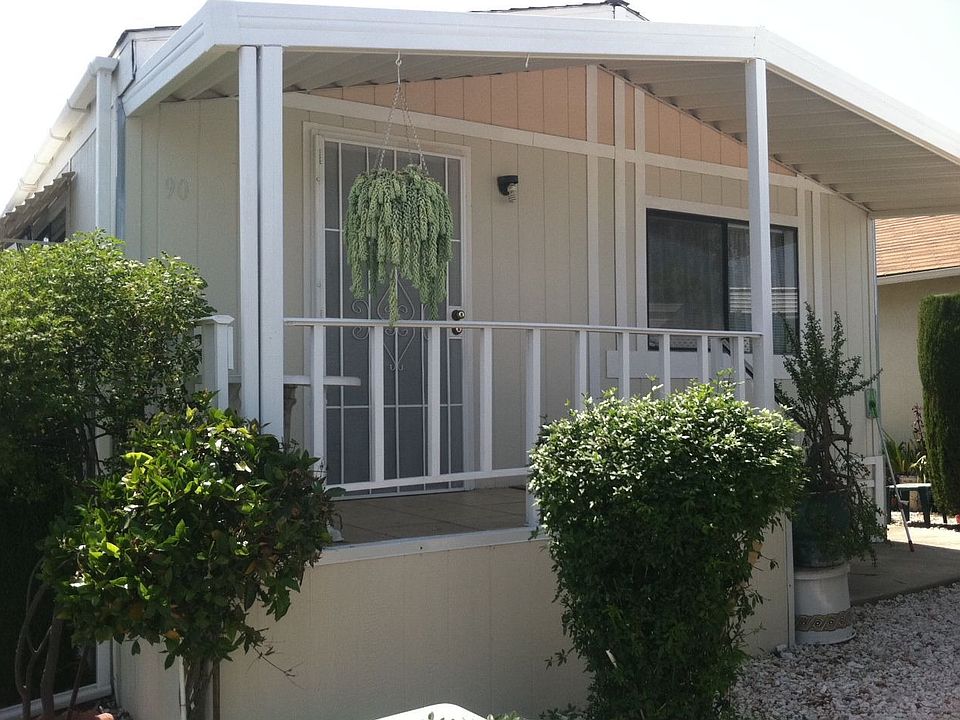 Front Door / Porch
