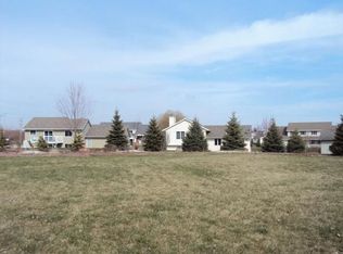 805 Nash Ln, Deforest, WI 53532