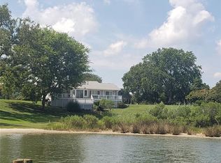 46 Blue Bird Ln, Deltaville, VA 23043