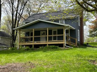 8311 Center St, Garrettsville, OH 44231
