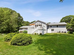 2 Flint Dr, Saunderstown, RI 02874