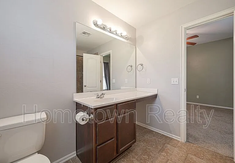 11521 SW 24th St — Photo 10