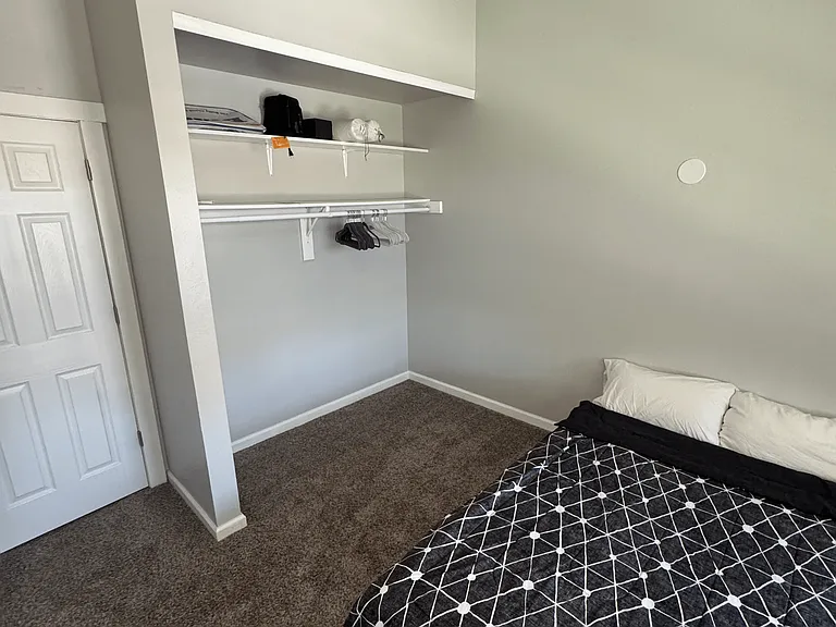 6740 Overland Dr — Photo 22