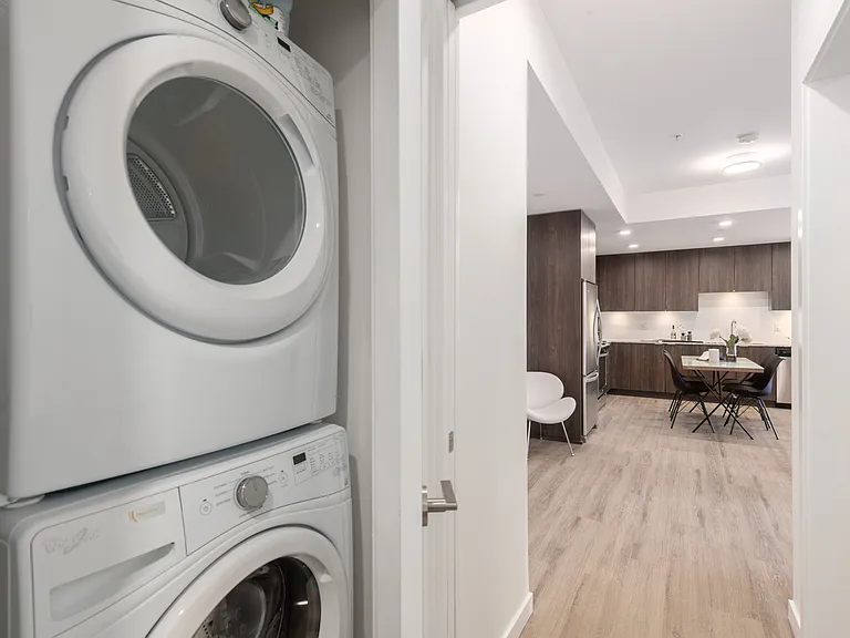 809 Village Dr — Photo 21