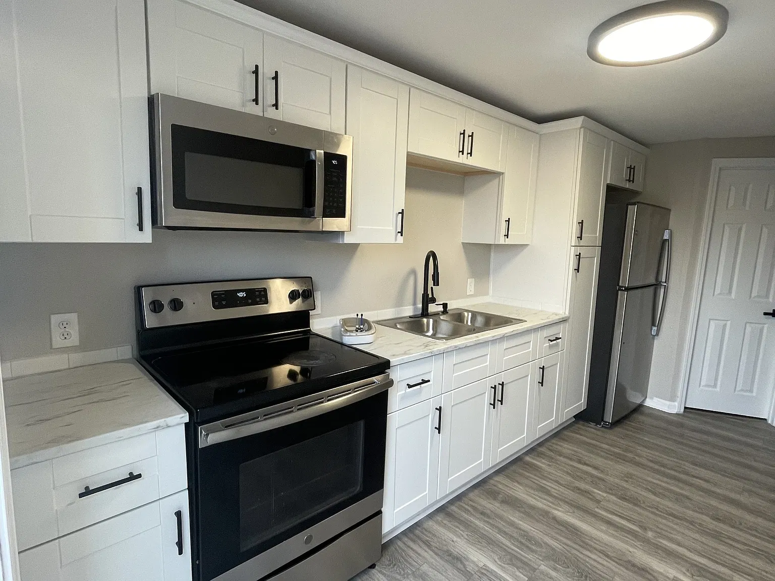 38 4th Street Southwest - A — Photo 1