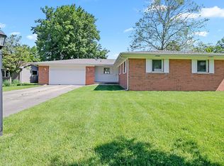 404 W Evergreen Ct, Urbana, IL