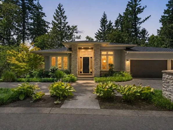 3425 SW 57th Ave, Portland, OR 97221