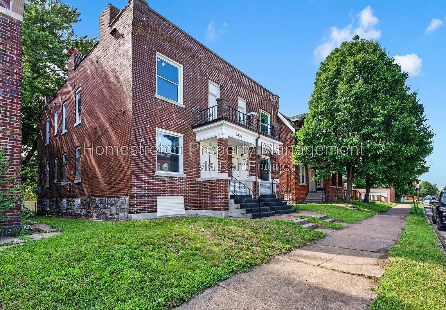1 bed, 1.0 bath, 901 sqft, $950 — Photo 2