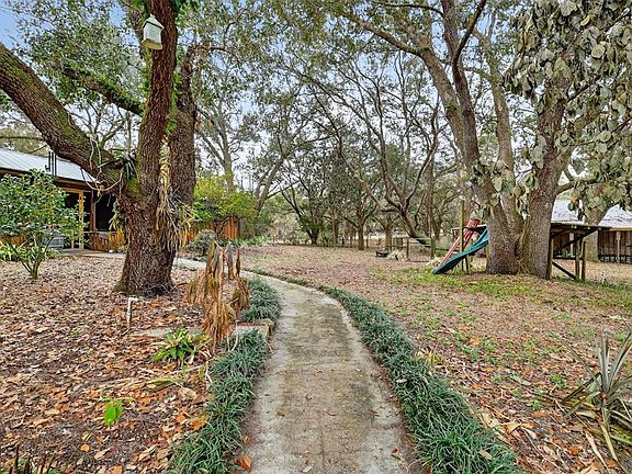 4th image of 40635 Thomas Boat Landing Rd