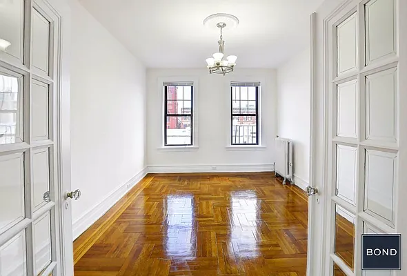 Rented by Bond New York | media 25