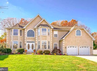 2019 Paddock Ln, Williamstown, NJ 08094
