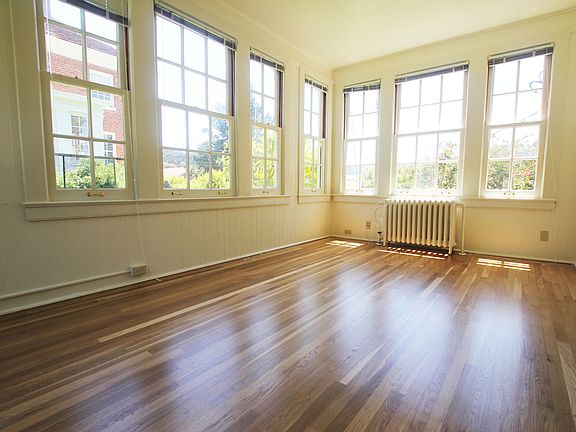 3rd image of 716 Liggett Ave #B