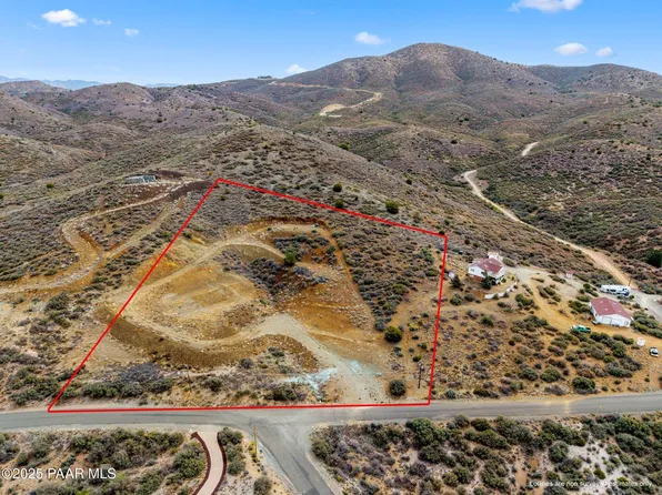 15070 E White Dr, Dewey, AZ 86327